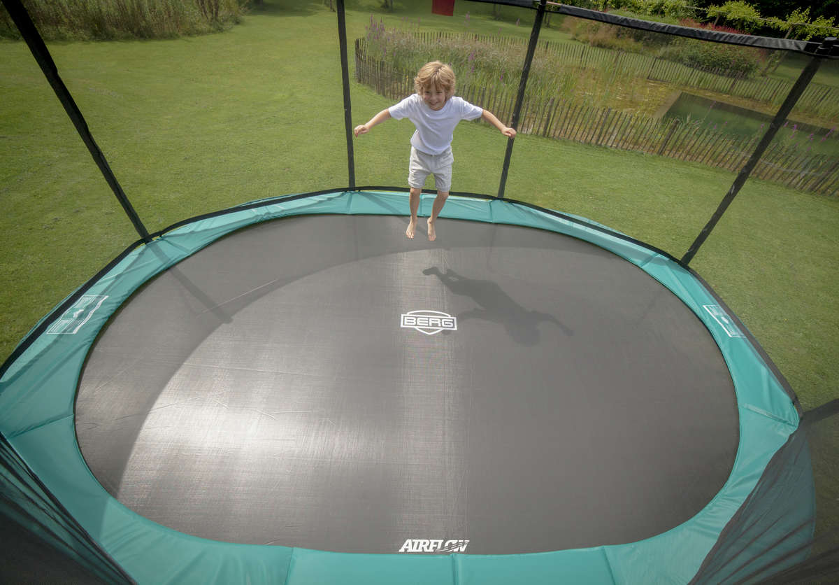 Berg Grand Champion + Safety Net Deluxe Grand Champion Trampoline Berg Grand Champion + Safety Net Deluxe Grand Champion Trampoline