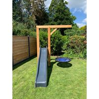 Houten schommel met glijbaan Douglas of grenen | model Boerderij Kip